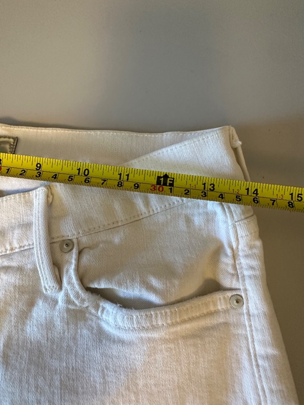 Mother The Dropout Jeans in Whipping Cream Wash | Size 26 - Picture 9 of 10